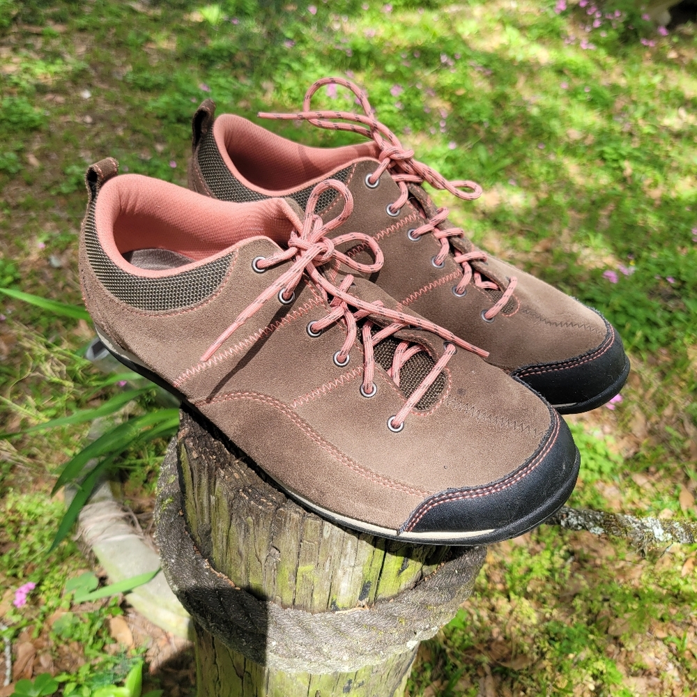 Women's LL BEAN Brown and Pink Casual Shoes